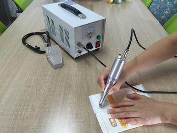 40Khz φορητό υπερηχητικό υπερηχητικό τέμνον μαχαίρι τεμνουσών μηχανών για τα φύλλα αλουμινίου PC 0.01~m